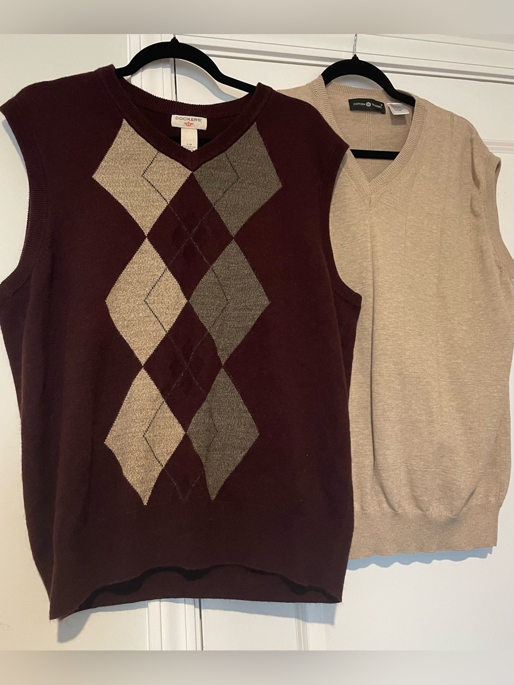 Mens Sweater Vest Lot of 2 Size L Minimalist Teacher Career Holiday Lagenlook